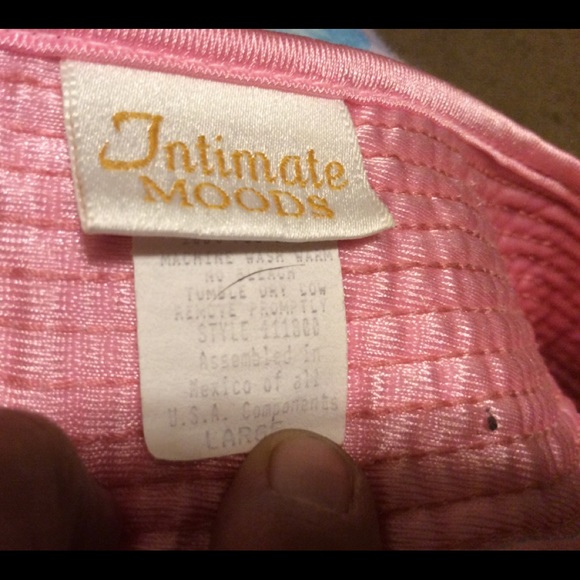 Intimate Moods size large robe - Picture 6 of 10